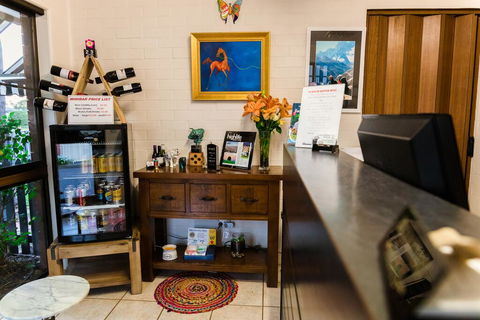 Country Pathfinder Motor Inn - Internet Find 2