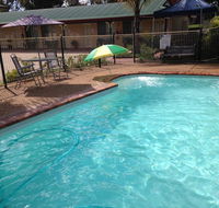 Country Rose Motel Warwick - Internet Find