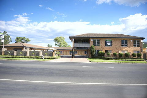 Cousins Motor Inn - Internet Find 0