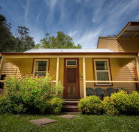 Creek Cottage - Internet Find