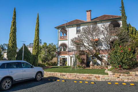 Cumquat House - Internet Find 1