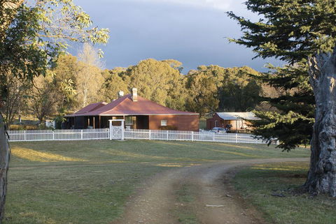 Currango Cottages - Internet Find 1