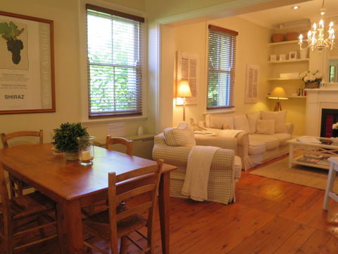 Dalton Cottage - Internet Find 2