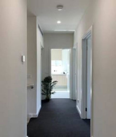 Delicate And Peaceful Bundoora Townhouse 10 - Internet Find 3
