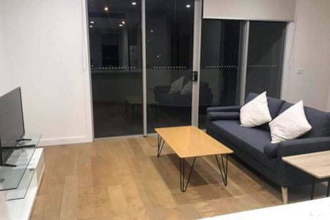 Delicate And Peaceful Bundoora Townhouse 10 - Internet Find 2