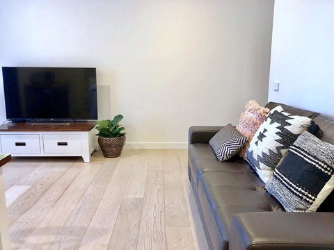 Deluxe Brighton Home In Bayside - Internet Find 1