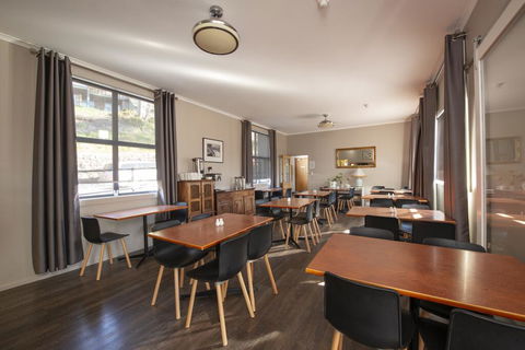 Diana Alpine Lodge - Internet Find 2