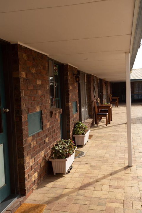 Donald Motor Lodge - Internet Find 3