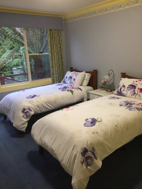 Donalea Bed And Breakfast & Riverview Apartment - Internet Find 1