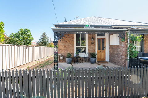 Edward Cottage Heritage, Central, Comfortable. - Internet Find 3