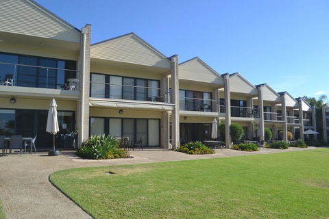 ELSINOR Townhouse 7 Mulwala - Internet Find 0