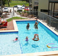 Emu's Beach Resort - Internet Find