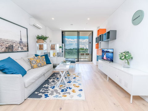 EP22-Brand New Modern Studio In Epping - Internet Find 0