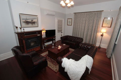 Evelyn House - Internet Find 2