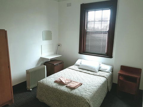 Exchange Hotel Blayney - Internet Find 0