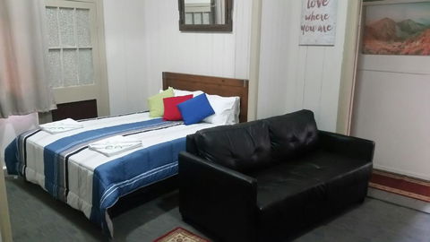Exchange Hotel Toogoolawah - Internet Find 1
