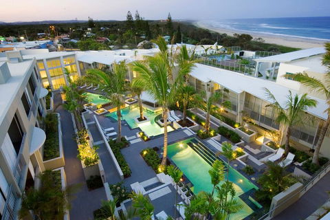 EXTRA LARGE 2 Bed Apartment - 3 Pools And Spa - Mountain View - BEACHFRONT LOCATION CABARITA BEACH - Internet Find 2