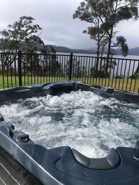 Fairwinds Tasmania - Internet Find 3