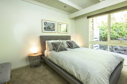 Fernview On Falls - Internet Find 3