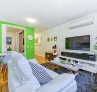 Fitzroy lifestyle 1 bed with pool spa sauna  gym - Internet Find