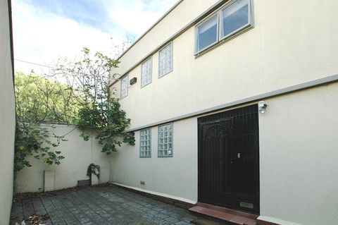 Fitzroy Spacious House - Internet Find 2