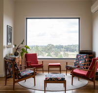 Five Bed Five Bath Five Star View - 2 Mins to CBD - Wentworth Estate - Internet Find