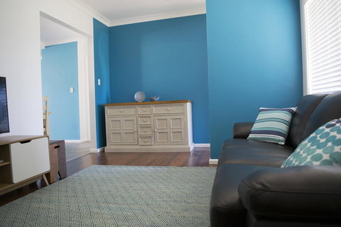 Fossickers Cottages - Internet Find 1