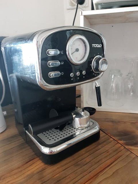 Fossickers Den Dugout Accommodation - Internet Find 2