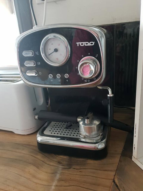 Fossickers Den Dugout Accommodation - Internet Find 1