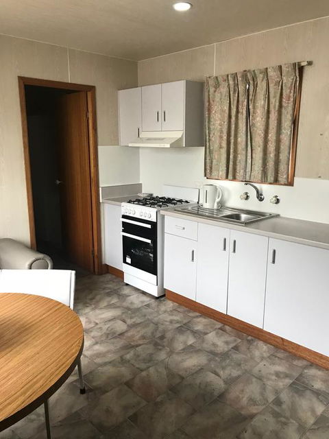 Geelong Surfcoast Hwy Holiday Park - Internet Find 1