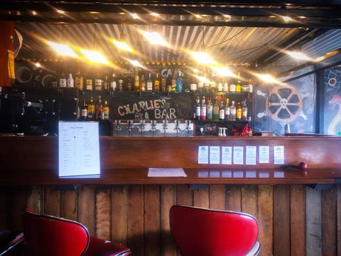 Gladstone Backpackers - Internet Find 2