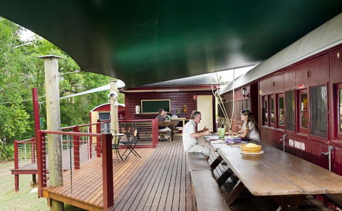 Glass House Mountains Ecolodge - Internet Find 2