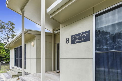 Glen River House - Internet Find 1