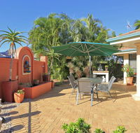 Golden Cane Bed  Breakfast - Internet Find