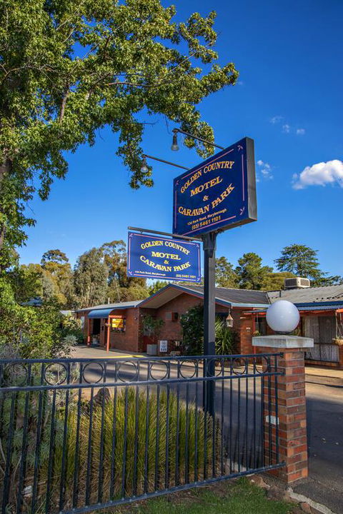 Golden Country Motel And Caravan Park - Internet Find 3
