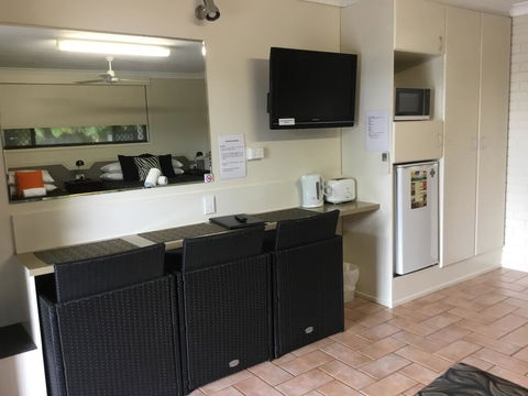 Golden Palms Motor Inn - Internet Find 2