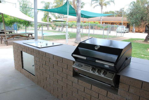 Golfers Lodge Motel - Internet Find 3