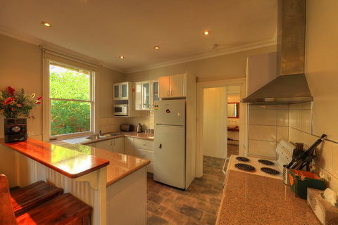 Grace's Spa Cottage - Internet Find 2