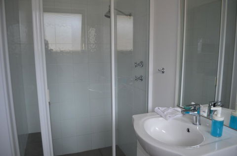 Harbourside Motel - Internet Find 3