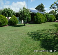Headley's Cottage - Internet Find