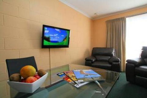 Heemskirk Motor Hotel - Internet Find 3