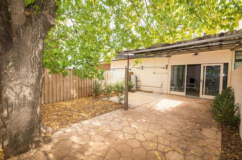 Heritage Bowen Terrace 3 Bed, 2 Bath - Walk To CBD - Internet Find 2