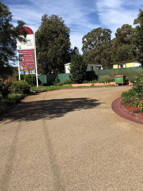 Heritage Motor Inn Goulburn - Internet Find 3