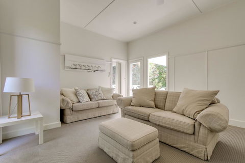 Heronswood House - Internet Find 3