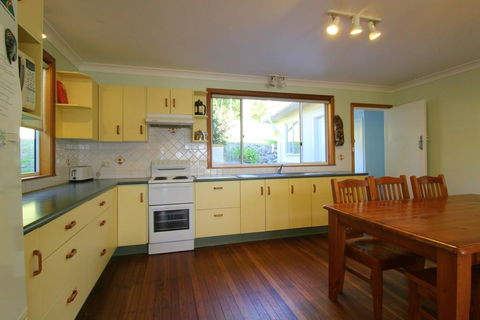 Hi View, 18 Dulconghi Street - Internet Find 0