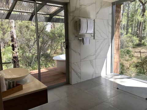 Hidden Valley Forest Retreat - Internet Find 2