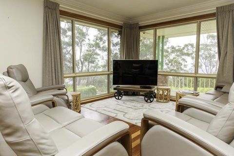 Highland View - Internet Find 2