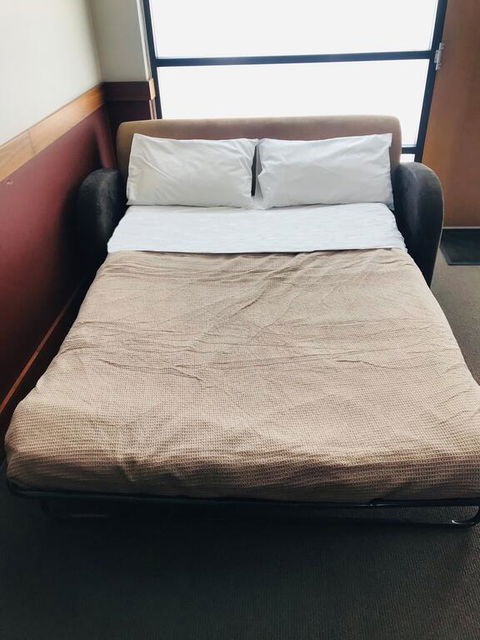 Highlander Hotel Bar Kitchen Rooftop - Internet Find 3