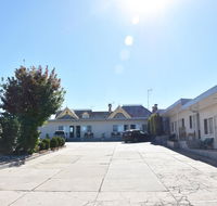 Hillview Motel - Internet Find