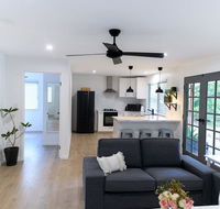 Hinterland Boutique Cottages-Fig Tree Cottage - Internet Find